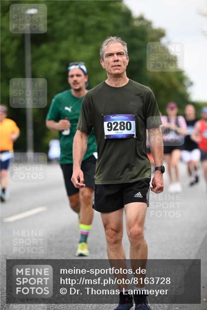29.06.2025 - hella hamburg halbmarathon Dr. Thomas Lammeyer http://msf.ph/oto/8163728 29.06.2025 10:08:58 Kennedybrücke 1126, 1316, 1347, 1559, 2011, 2424, 2463, 2540, 2698, 2852, 3994, 4146, 4293, 4538, 6311, 6907, 6908, 7017, 8089, 8217, 9280, 10100, 10709, 10834, 11088 meine-sportfotos.de