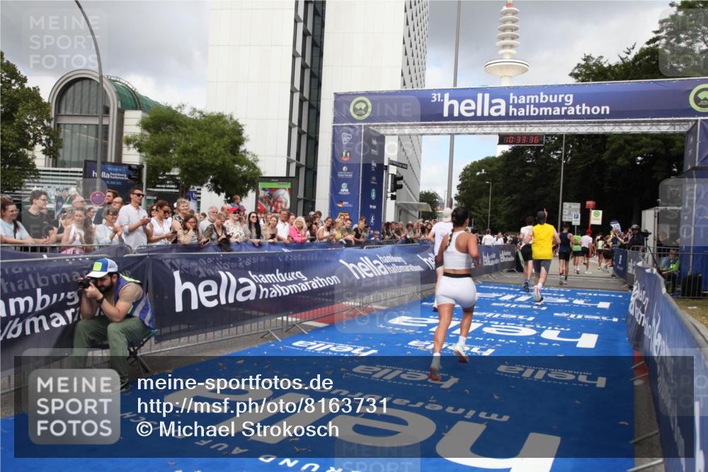 29.06.2025 - hella hamburg halbmarathon Michael Strokosch http://msf.ph/oto/8163731 29.06.2025 10:33:35 Ziel 4602, 8312, 8956, 15326, 16931, 18731, 18854 meine-sportfotos.de