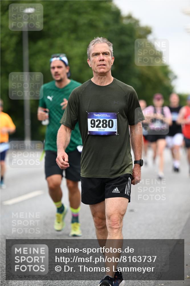 29.06.2025 - hella hamburg halbmarathon Dr. Thomas Lammeyer http://msf.ph/oto/8163737 29.06.2025 10:08:58 Kennedybrücke 1126, 1316, 1347, 1559, 2011, 2424, 2463, 2540, 2698, 2852, 3994, 4146, 4293, 4538, 6311, 6907, 6908, 7017, 8089, 8217, 9280, 10100, 10709, 10834, 11088 meine-sportfotos.de