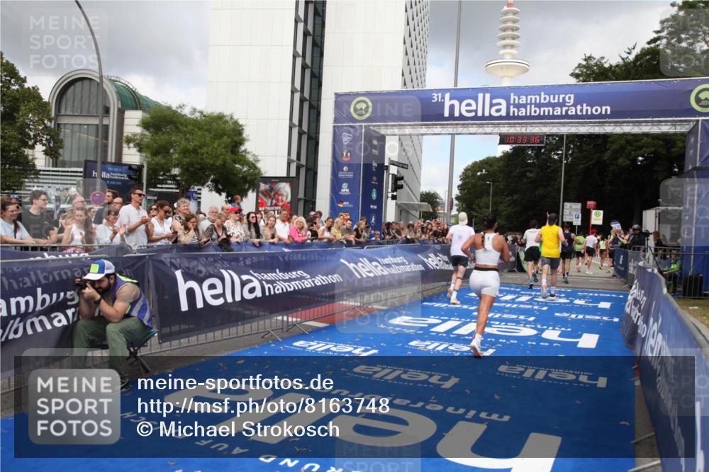 29.06.2025 - hella hamburg halbmarathon Michael Strokosch http://msf.ph/oto/8163748 29.06.2025 10:33:35 Ziel 4602, 8312, 8956, 15326, 16931, 18731, 18854 meine-sportfotos.de