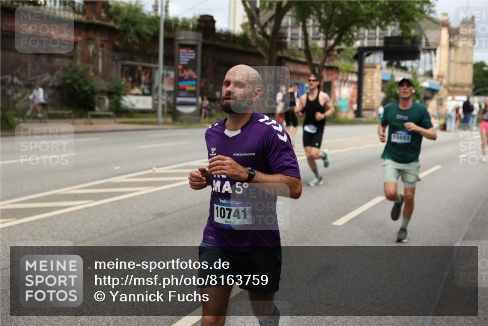 29.06.2025 - hella hamburg halbmarathon Yannick Fuchs http://msf.ph/oto/8163759 29.06.2025 10:39:50 20KM 2188, 2270, 2367, 2470, 2707, 3186, 4277, 5623, 5648, 5706, 6054, 6375, 6819, 6831, 7056, 7087, 7709, 8374, 9105, 9710, 9720, 10064, 10741, 11291, 11688, 11821, 12643, 12783, 13919, 14374, 14385, 14764, 15365, 15563, 15636, 15651, 16513, 16617, 16725, 17544, 17960, 18055, 18185, 18346, 18407, 18638, 18862, 18878, 19116 meine-sportfotos.de