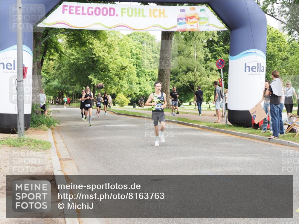 29.06.2025 - hella hamburg halbmarathon MichiJ http://msf.ph/oto/8163763 29.06.2025 10:13:17 Zwischen KM18-KM19 9151, 18897 meine-sportfotos.de