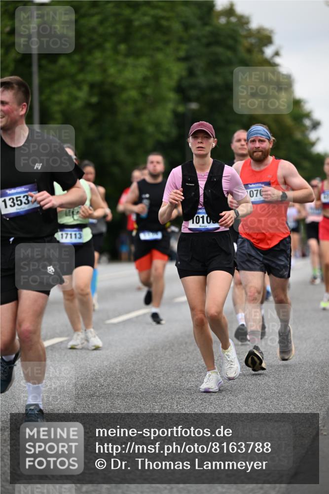 29.06.2025 - hella hamburg halbmarathon Dr. Thomas Lammeyer http://msf.ph/oto/8163788 29.06.2025 10:09:01 Kennedybrücke 1126, 1316, 1347, 1559, 2424, 2463, 2540, 2698, 2852, 3994, 4146, 4293, 4394, 4538, 6311, 6907, 6908, 7017, 8089, 8217, 9280, 10100, 10709, 10834, 11088 meine-sportfotos.de