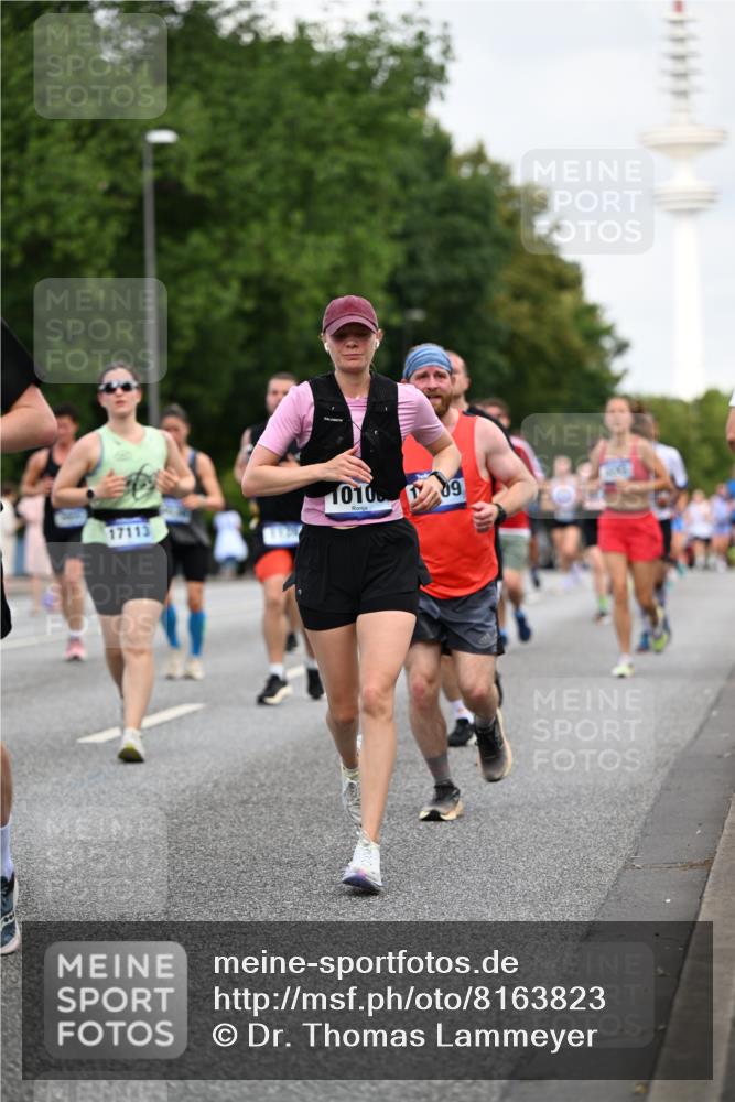 29.06.2025 - hella hamburg halbmarathon Dr. Thomas Lammeyer http://msf.ph/oto/8163823 29.06.2025 10:09:02 Kennedybrücke 1126, 1316, 1347, 1559, 2424, 2463, 2540, 2698, 2852, 3994, 4146, 4293, 4394, 4538, 6311, 6907, 6908, 7017, 8089, 8217, 9280, 10100, 10709, 10834, 11088 meine-sportfotos.de