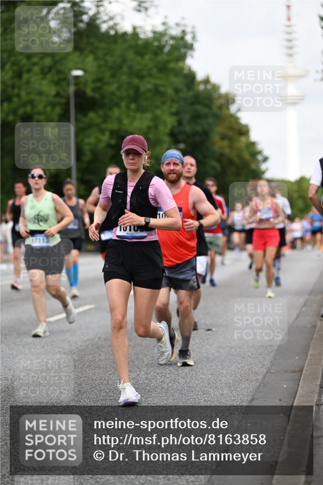 29.06.2025 - hella hamburg halbmarathon Dr. Thomas Lammeyer http://msf.ph/oto/8163858 29.06.2025 10:09:02 Kennedybrücke 1126, 1316, 1347, 1559, 2424, 2463, 2540, 2698, 2852, 3994, 4146, 4293, 4394, 4538, 6311, 6907, 6908, 7017, 8089, 8217, 9280, 10100, 10709, 10834, 11088 meine-sportfotos.de