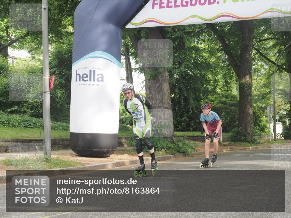 29.06.2025 - hella hamburg halbmarathon KatJ http://msf.ph/oto/8163864 29.06.2025 09:13:36 Zwischen KM18-KM19  meine-sportfotos.de
