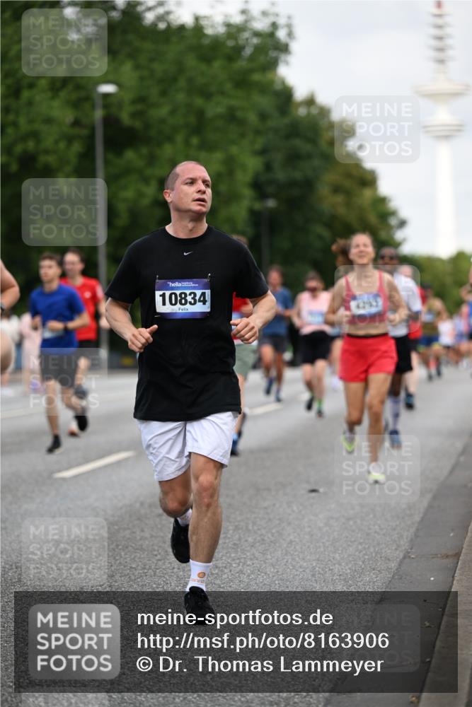 29.06.2025 - hella hamburg halbmarathon Dr. Thomas Lammeyer http://msf.ph/oto/8163906 29.06.2025 10:09:05 Kennedybrücke 1126, 1316, 1347, 1559, 2424, 2463, 2540, 2698, 2852, 3071, 3994, 4293, 4394, 4538, 6907, 6908, 7017, 8089, 9280, 10100, 10709, 10834, 11088 meine-sportfotos.de