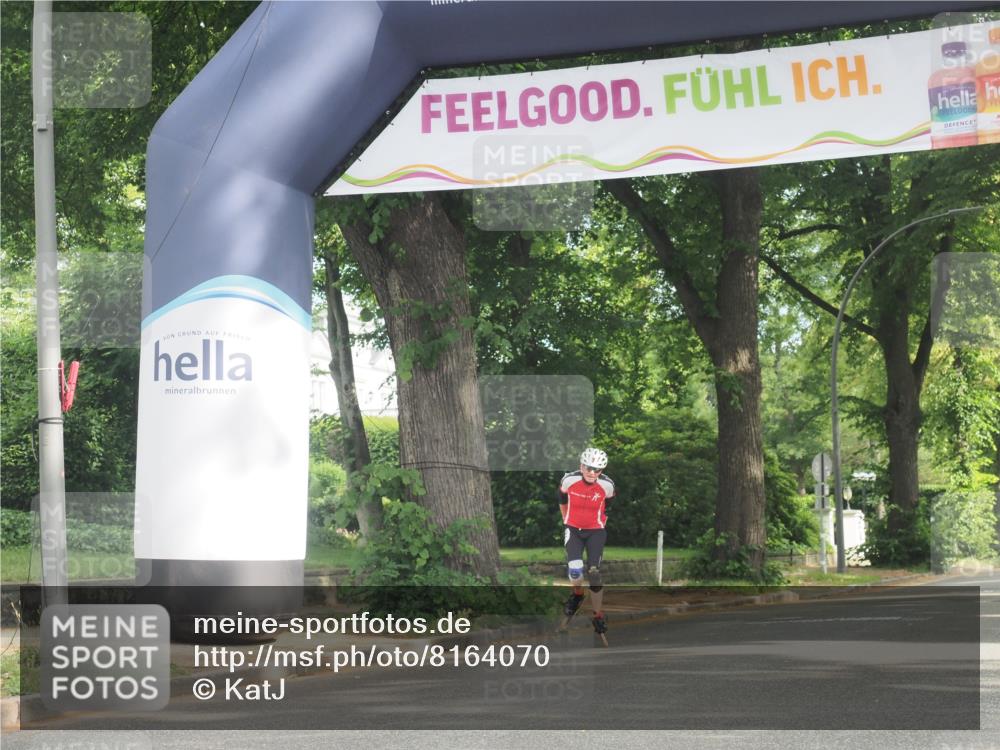 29.06.2025 - hella hamburg halbmarathon KatJ http://msf.ph/oto/8164070 29.06.2025 09:13:43 Zwischen KM18-KM19  meine-sportfotos.de