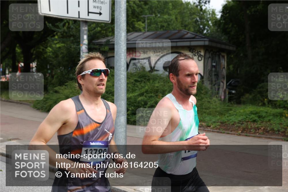 29.06.2025 - hella hamburg halbmarathon Yannick Fuchs http://msf.ph/oto/8164205 29.06.2025 10:22:00 20KM 1065, 1577, 5344, 9079, 10848, 12641, 12992, 13780, 14019, 15023, 15671 meine-sportfotos.de