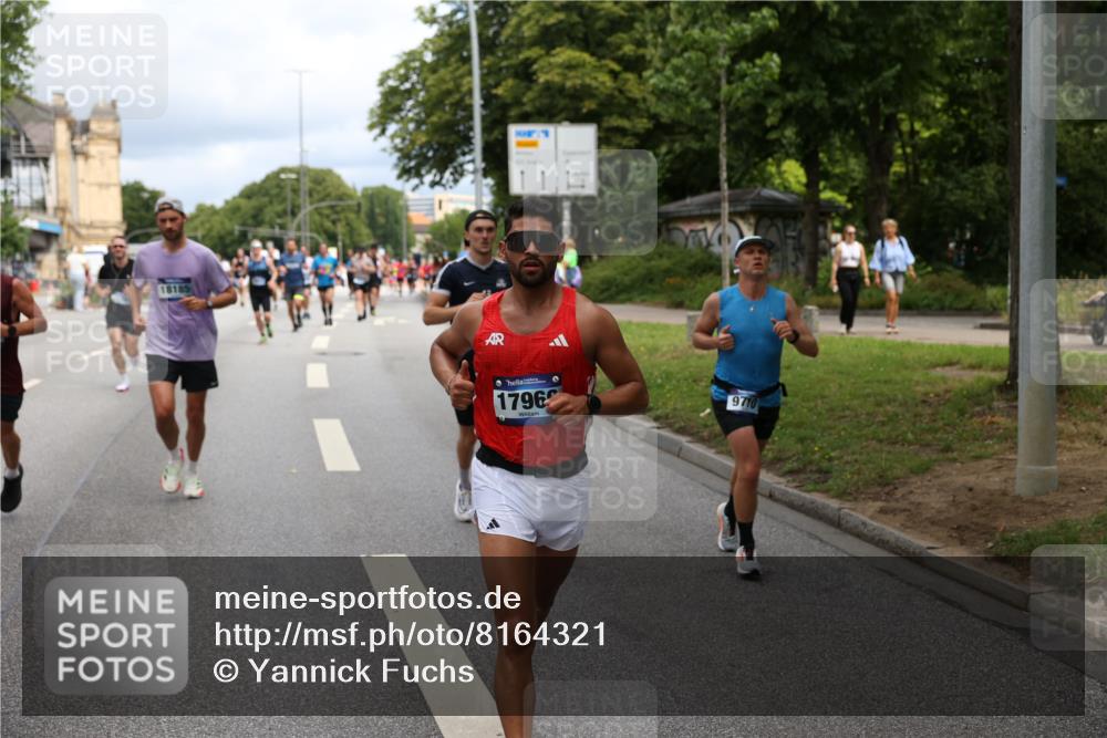 29.06.2025 - hella hamburg halbmarathon Yannick Fuchs http://msf.ph/oto/8164321 29.06.2025 10:39:59 20KM 2188, 2270, 2367, 2470, 2590, 2707, 3056, 3186, 3477, 4277, 4854, 5623, 5648, 5706, 6054, 6071, 6290, 6831, 7056, 7385, 7450, 8374, 9105, 9585, 9710, 10792, 10796, 11291, 11495, 11821, 12084, 12643, 13525, 13919, 14374, 14385, 14764, 15365, 15563, 15636, 16513, 16617, 16624, 16725, 17499, 17674, 17835, 17960, 18081, 18185, 18346, 18407, 18637, 18862, 18878 meine-sportfotos.de