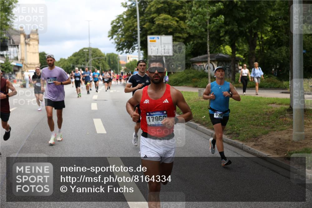 29.06.2025 - hella hamburg halbmarathon Yannick Fuchs http://msf.ph/oto/8164334 29.06.2025 10:39:59 20KM 2188, 2270, 2367, 2470, 2590, 2707, 3056, 3186, 3477, 4277, 4854, 5623, 5648, 5706, 6054, 6071, 6290, 6831, 7056, 7385, 7450, 8374, 9105, 9585, 9710, 10792, 10796, 11291, 11495, 11821, 12084, 12643, 13525, 13919, 14374, 14385, 14764, 15365, 15563, 15636, 16513, 16617, 16624, 16725, 17499, 17674, 17835, 17960, 18081, 18185, 18346, 18407, 18637, 18862, 18878 meine-sportfotos.de