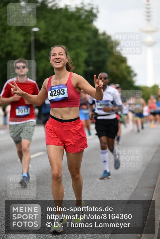 29.06.2025 - hella hamburg halbmarathon Dr. Thomas Lammeyer http://msf.ph/oto/8164360 29.06.2025 10:09:08 Kennedybrücke 1126, 1213, 1347, 1559, 2424, 2463, 2540, 2852, 3071, 3994, 4293, 4394, 4538, 5869, 6907, 6908, 7017, 7826, 9280, 10100, 10709, 10834, 11088 meine-sportfotos.de