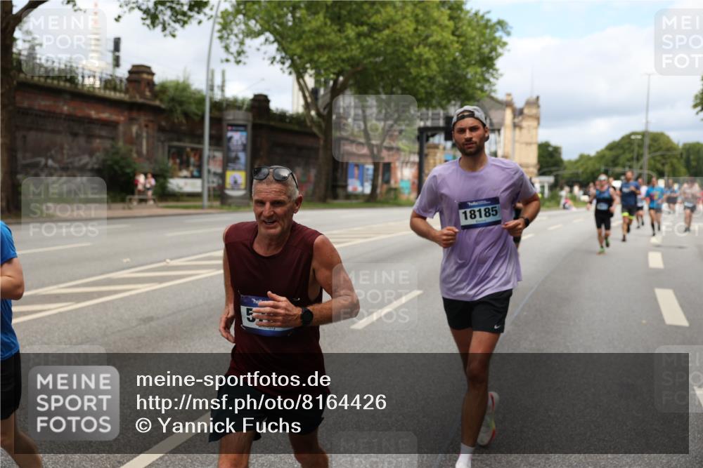 29.06.2025 - hella hamburg halbmarathon Yannick Fuchs http://msf.ph/oto/8164426 29.06.2025 10:40:01 20KM 2138, 2270, 2367, 2590, 2707, 3056, 3186, 3477, 4277, 4854, 5623, 5648, 5706, 6054, 6071, 6290, 6711, 6831, 7056, 7385, 7450, 8374, 9105, 9585, 9710, 10792, 10796, 11291, 11495, 11821, 12084, 12277, 12643, 13525, 13919, 14374, 14385, 14764, 14911, 15563, 15636, 16513, 16617, 16624, 16725, 17499, 17674, 17835, 17960, 18081, 18185, 18346, 18407, 18637, 18862, 18878 meine-sportfotos.de
