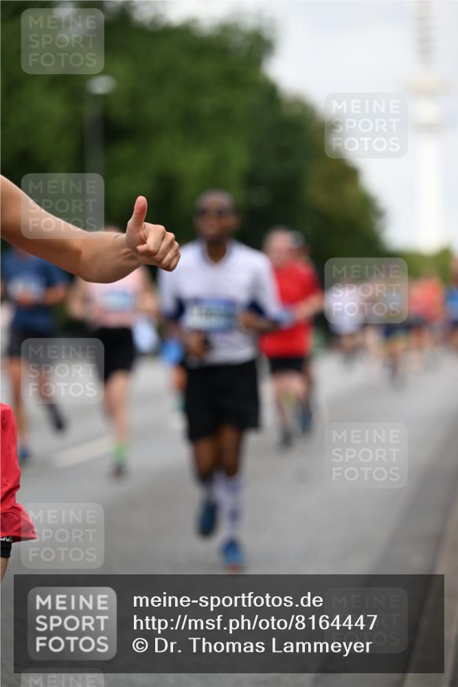 29.06.2025 - hella hamburg halbmarathon Dr. Thomas Lammeyer http://msf.ph/oto/8164447 29.06.2025 10:09:09 Kennedybrücke 1126, 1213, 1347, 1559, 2424, 2540, 2852, 3071, 3994, 4293, 4394, 4538, 5869, 6907, 6908, 7017, 7826, 9280, 10100, 10709, 10834, 11088 meine-sportfotos.de