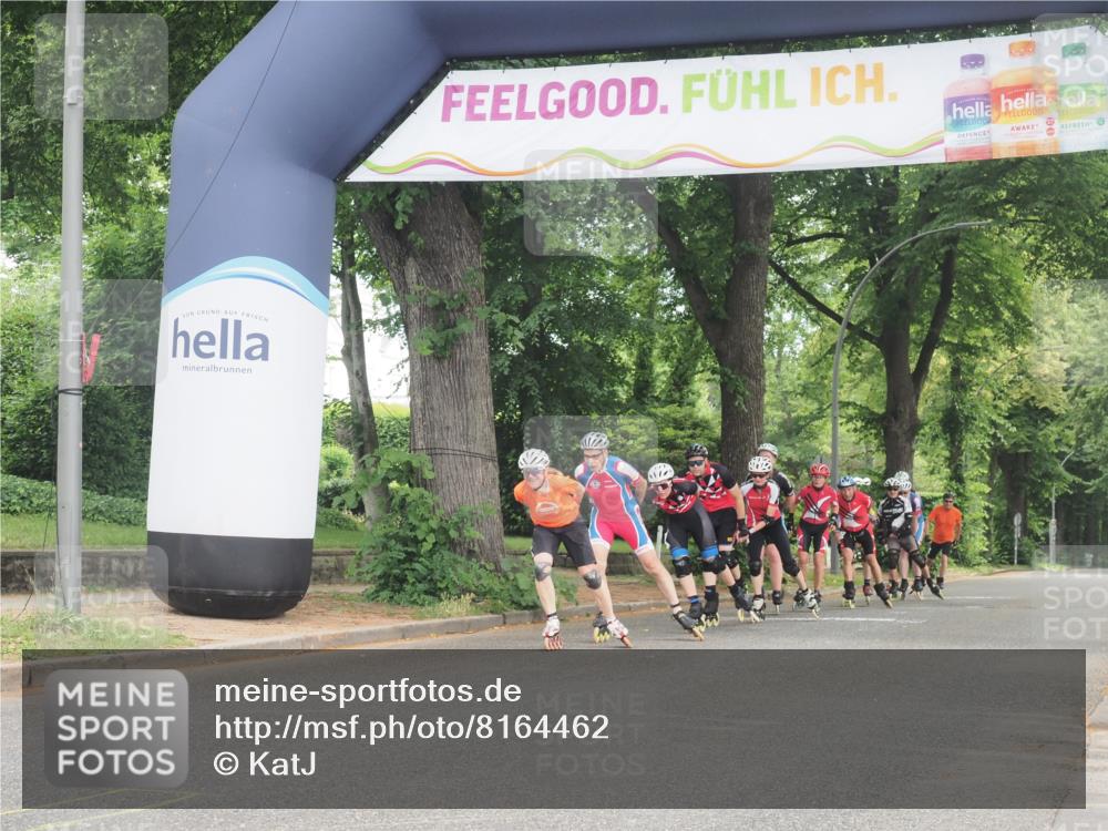 29.06.2025 - hella hamburg halbmarathon KatJ http://msf.ph/oto/8164462 29.06.2025 09:14:19 Zwischen KM18-KM19  meine-sportfotos.de