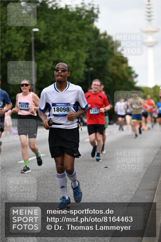 29.06.2025 - hella hamburg halbmarathon Dr. Thomas Lammeyer http://msf.ph/oto/8164463 29.06.2025 10:09:09 Kennedybrücke 1126, 1213, 1347, 1559, 2424, 2540, 2852, 3071, 3994, 4293, 4394, 4538, 5869, 6907, 6908, 7017, 7826, 9280, 10100, 10709, 10834, 11088 meine-sportfotos.de