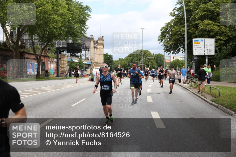 29.06.2025 - hella hamburg halbmarathon Yannick Fuchs http://msf.ph/oto/8164526 29.06.2025 10:40:03 20KM 1569, 2138, 2270, 2367, 2590, 2707, 3056, 3186, 3477, 4277, 4345, 4854, 5648, 5706, 6054, 6071, 6290, 6460, 6711, 6831, 7056, 7385, 7450, 8374, 9105, 9585, 10792, 10796, 11291, 11495, 11821, 12084, 12277, 13525, 14374, 14385, 14764, 14911, 15563, 15636, 16513, 16624, 17499, 17674, 17835, 18081, 18185, 18346, 18637, 18862, 18878 meine-sportfotos.de