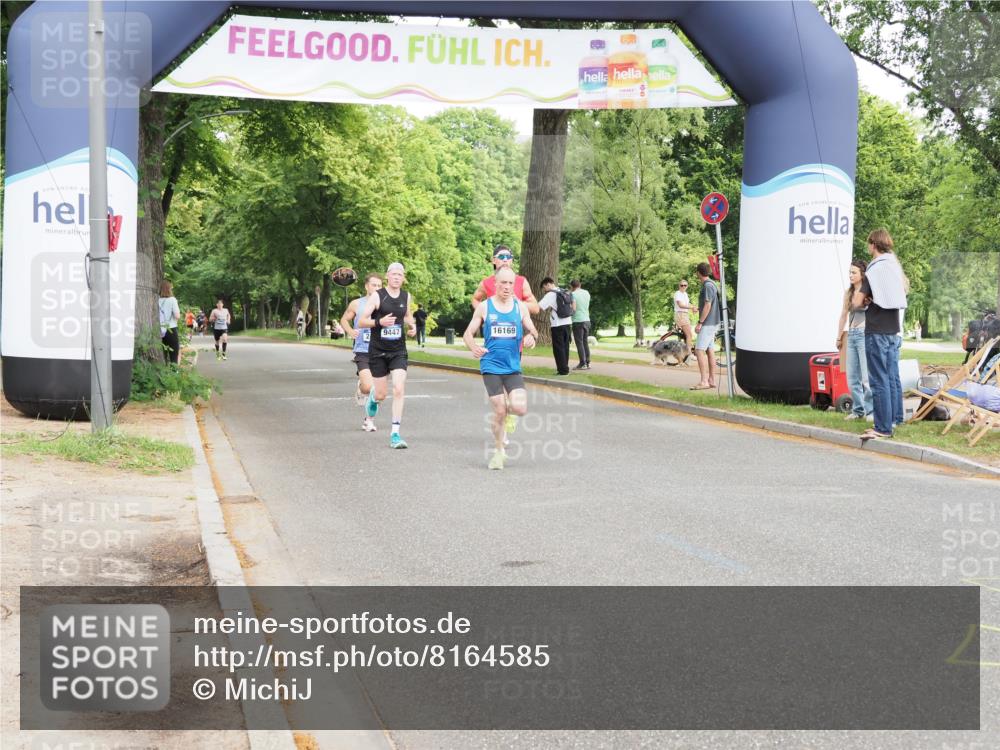 29.06.2025 - hella hamburg halbmarathon MichiJ http://msf.ph/oto/8164585 29.06.2025 10:13:35 Zwischen KM18-KM19 2459, 6699, 6816, 9447 meine-sportfotos.de