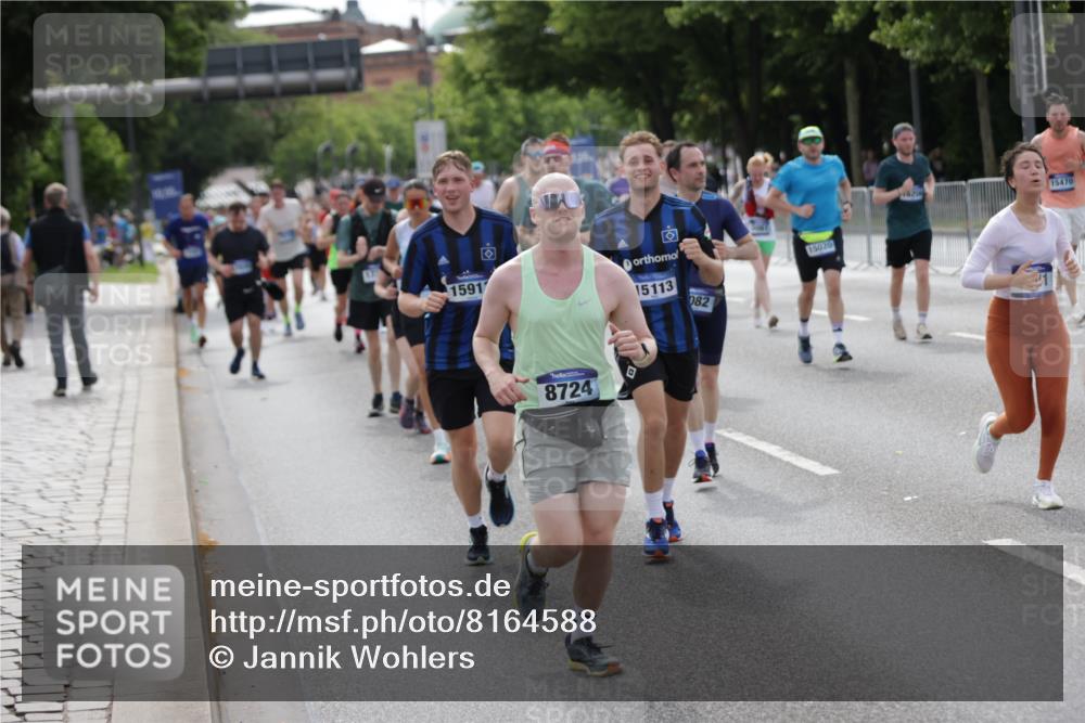 29.06.2025 - hella hamburg halbmarathon Jannik Wohlers http://msf.ph/oto/8164588 29.06.2025 10:20:31 Lombardsbrücke 2101, 2325, 2923, 2945, 3247, 3813, 4082, 4350, 5041, 5061, 6608, 7608, 8113, 8724, 8940, 9005, 9011, 9236, 9981, 10050, 10350, 10585, 11145, 12694, 12844, 13057, 13508, 14138, 14157, 14246, 14342, 14344, 14610, 14611, 14615, 14670, 14986, 15020, 15470, 15767, 15913, 16256, 16896, 16950, 17035, 17095, 17155, 17367, 17832, 18141, 18305, 18397, 18620, 19124, 19125, 19131, 19132 meine-sportfotos.de