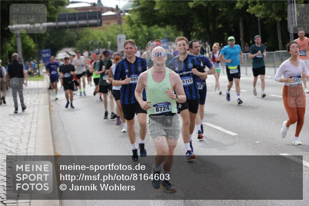 29.06.2025 - hella hamburg halbmarathon Jannik Wohlers http://msf.ph/oto/8164603 29.06.2025 10:20:31 Lombardsbrücke 2101, 2325, 2923, 2945, 3247, 3813, 4082, 4350, 5041, 5061, 6608, 7608, 8113, 8724, 8940, 9005, 9011, 9236, 9981, 10050, 10350, 10585, 11145, 12694, 12844, 13057, 13508, 14138, 14157, 14246, 14342, 14344, 14610, 14611, 14615, 14670, 14986, 15020, 15470, 15767, 15913, 16256, 16896, 16950, 17035, 17095, 17155, 17367, 17832, 18141, 18305, 18397, 18620, 19124, 19125, 19131, 19132 meine-sportfotos.de