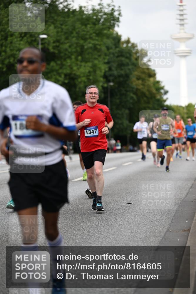 29.06.2025 - hella hamburg halbmarathon Dr. Thomas Lammeyer http://msf.ph/oto/8164605 29.06.2025 10:09:10 Kennedybrücke 1126, 1213, 1347, 1559, 2424, 2540, 2852, 3071, 3994, 4293, 4394, 4538, 5869, 6907, 6908, 7017, 7826, 9280, 10100, 10709, 10834, 11088 meine-sportfotos.de