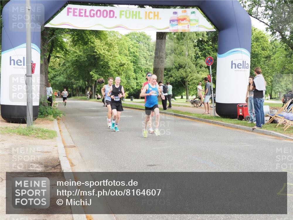 29.06.2025 - hella hamburg halbmarathon MichiJ http://msf.ph/oto/8164607 29.06.2025 10:13:35 Zwischen KM18-KM19 2459, 6699, 6816, 9447 meine-sportfotos.de