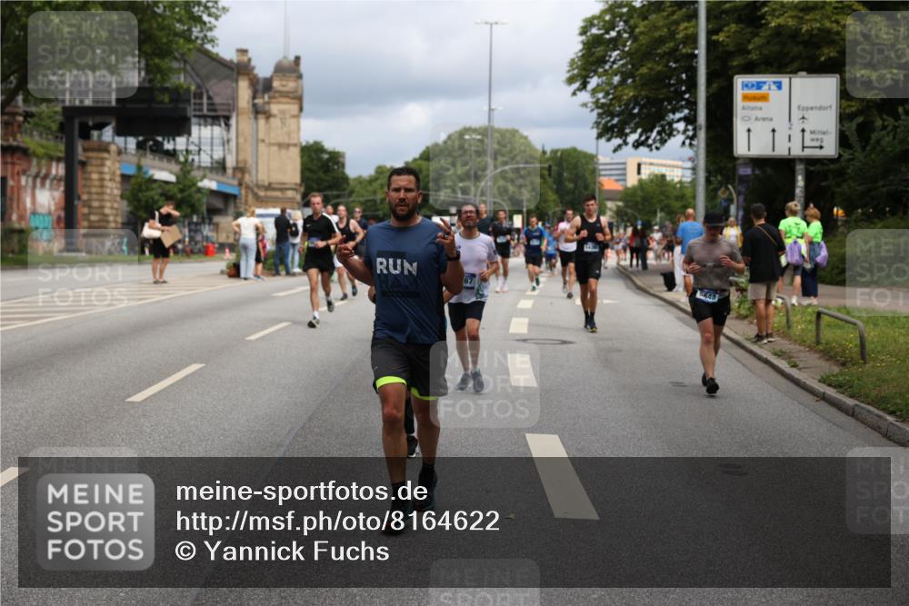 29.06.2025 - hella hamburg halbmarathon Yannick Fuchs http://msf.ph/oto/8164622 29.06.2025 10:40:04 20KM 1569, 2138, 2270, 2367, 2590, 2707, 3056, 3186, 3477, 4277, 4345, 4854, 5648, 6054, 6071, 6290, 6460, 6711, 6831, 7056, 7385, 7450, 8374, 9585, 10792, 10796, 11291, 11495, 11821, 11936, 12084, 12277, 13525, 14374, 14385, 14764, 14911, 15563, 15636, 16513, 16624, 17499, 17674, 17835, 18081, 18185, 18346, 18637, 18862, 18878 meine-sportfotos.de
