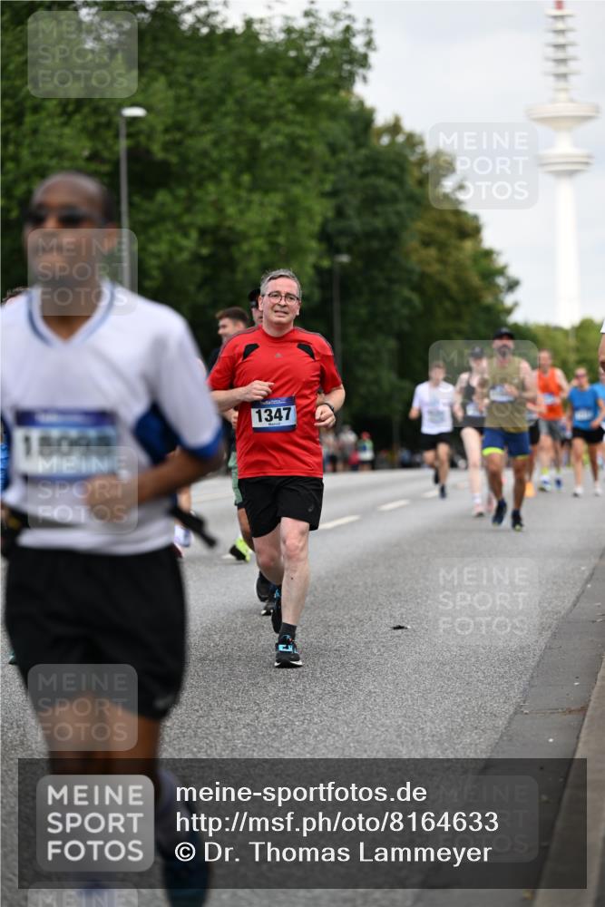29.06.2025 - hella hamburg halbmarathon Dr. Thomas Lammeyer http://msf.ph/oto/8164633 29.06.2025 10:09:10 Kennedybrücke 1126, 1213, 1347, 1559, 2424, 2540, 2852, 3071, 3994, 4293, 4394, 4538, 5869, 6907, 6908, 7017, 7826, 9280, 10100, 10709, 10834, 11088 meine-sportfotos.de