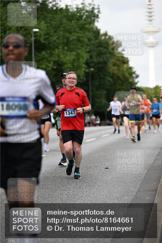 29.06.2025 - hella hamburg halbmarathon Dr. Thomas Lammeyer http://msf.ph/oto/8164661 29.06.2025 10:09:11 Kennedybrücke 1126, 1213, 1347, 1559, 2424, 2540, 2852, 3071, 3994, 4293, 4394, 4538, 5869, 6907, 6908, 7017, 7826, 9280, 10100, 10709, 10834, 11088 meine-sportfotos.de