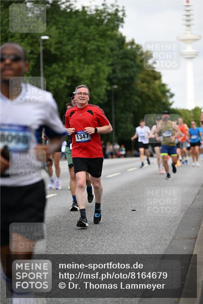 29.06.2025 - hella hamburg halbmarathon Dr. Thomas Lammeyer http://msf.ph/oto/8164679 29.06.2025 10:09:11 Kennedybrücke 1126, 1213, 1347, 1559, 2424, 2540, 2852, 3071, 3994, 4293, 4394, 4538, 5869, 6907, 6908, 7017, 7826, 9280, 10100, 10709, 10834, 11088 meine-sportfotos.de