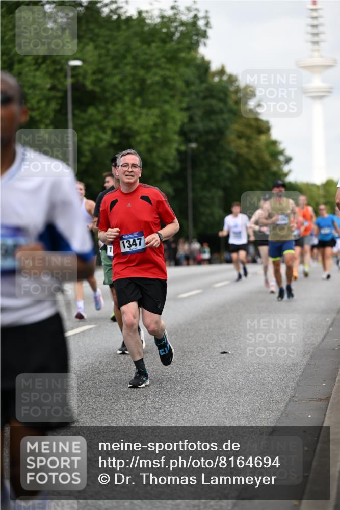 29.06.2025 - hella hamburg halbmarathon Dr. Thomas Lammeyer http://msf.ph/oto/8164694 29.06.2025 10:09:11 Kennedybrücke 1126, 1213, 1347, 1559, 2424, 2540, 2852, 3071, 3994, 4293, 4394, 4538, 5869, 6907, 6908, 7017, 7826, 9280, 10100, 10709, 10834, 11088 meine-sportfotos.de