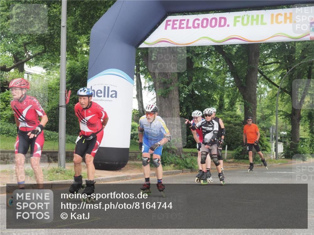 29.06.2025 - hella hamburg halbmarathon KatJ http://msf.ph/oto/8164744 29.06.2025 09:14:21 Zwischen KM18-KM19  meine-sportfotos.de
