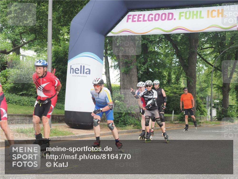 29.06.2025 - hella hamburg halbmarathon KatJ http://msf.ph/oto/8164770 29.06.2025 09:14:21 Zwischen KM18-KM19  meine-sportfotos.de