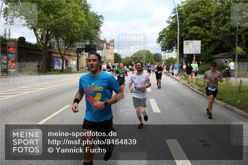 29.06.2025 - hella hamburg halbmarathon Yannick Fuchs http://msf.ph/oto/8164839 29.06.2025 10:40:06 20KM 1569, 1600, 2138, 2270, 2367, 2590, 2707, 3056, 3186, 3477, 4277, 4345, 4854, 5648, 6054, 6071, 6290, 6460, 6711, 7056, 7385, 7450, 8374, 9585, 10792, 10796, 11291, 11495, 11773, 11821, 11936, 12084, 12277, 13525, 14200, 14374, 14385, 14764, 14911, 15563, 15636, 15741, 16513, 16624, 17499, 17674, 17835, 18081, 18346, 18637, 18878 meine-sportfotos.de