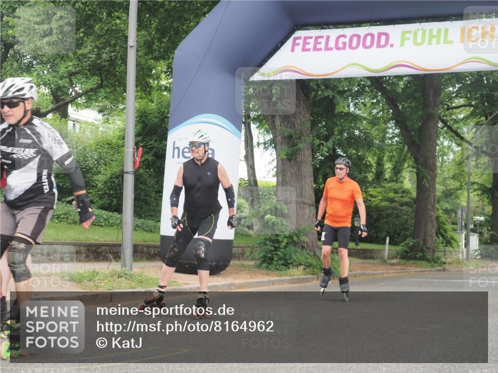 29.06.2025 - hella hamburg halbmarathon KatJ http://msf.ph/oto/8164962 29.06.2025 09:14:22 Zwischen KM18-KM19  meine-sportfotos.de