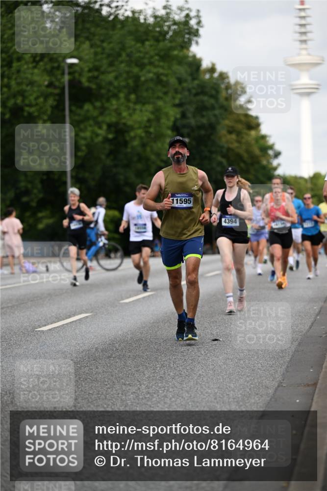 29.06.2025 - hella hamburg halbmarathon Dr. Thomas Lammeyer http://msf.ph/oto/8164964 29.06.2025 10:09:15 Kennedybrücke 1126, 1213, 1347, 1559, 2424, 2540, 2852, 3071, 3578, 4293, 4394, 4538, 5869, 6907, 6908, 7017, 7826, 8316, 9165, 9680, 10100, 10694, 10709, 10834, 11088 meine-sportfotos.de