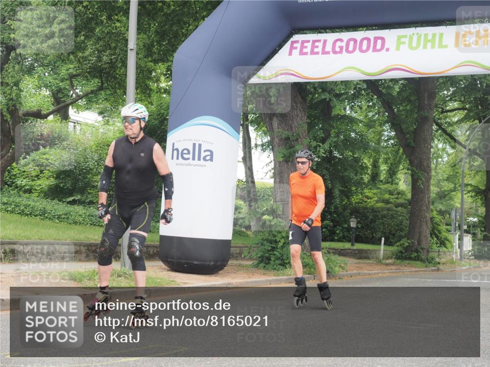 29.06.2025 - hella hamburg halbmarathon KatJ http://msf.ph/oto/8165021 29.06.2025 09:14:23 Zwischen KM18-KM19  meine-sportfotos.de