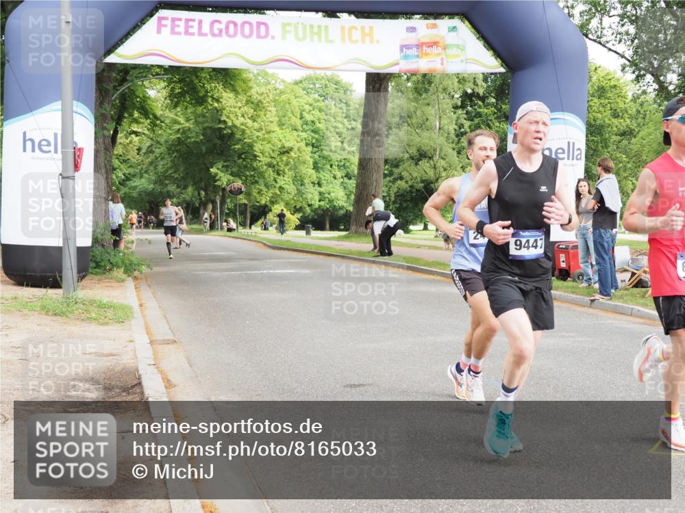 29.06.2025 - hella hamburg halbmarathon MichiJ http://msf.ph/oto/8165033 29.06.2025 10:13:37 Zwischen KM18-KM19 2459, 6699, 6816, 9447, 16169 meine-sportfotos.de
