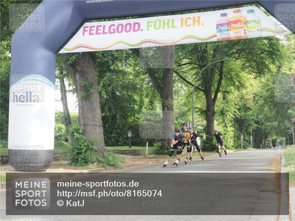 29.06.2025 - hella hamburg halbmarathon KatJ http://msf.ph/oto/8165074 29.06.2025 09:14:55 Zwischen KM18-KM19  meine-sportfotos.de