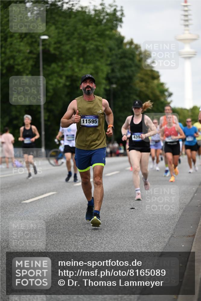 29.06.2025 - hella hamburg halbmarathon Dr. Thomas Lammeyer http://msf.ph/oto/8165089 29.06.2025 10:09:15 Kennedybrücke 1126, 1213, 1347, 1559, 2424, 2540, 2852, 3071, 3578, 4293, 4394, 4538, 5869, 6907, 6908, 7017, 7826, 8316, 9165, 9680, 10100, 10694, 10709, 10834, 11088 meine-sportfotos.de