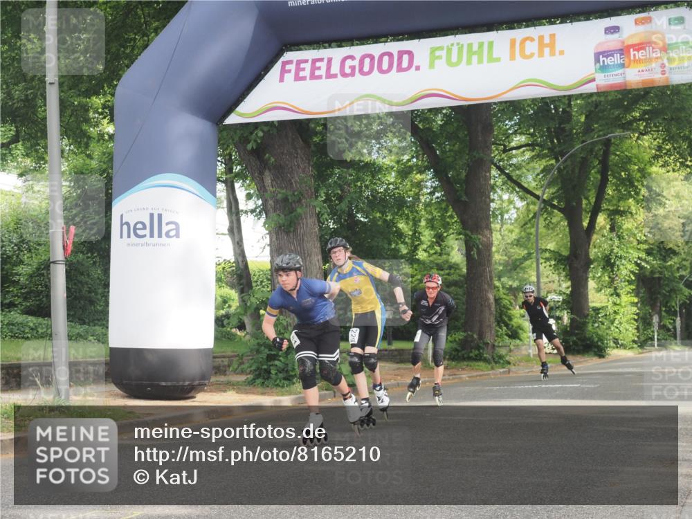 29.06.2025 - hella hamburg halbmarathon KatJ http://msf.ph/oto/8165210 29.06.2025 09:14:56 Zwischen KM18-KM19  meine-sportfotos.de