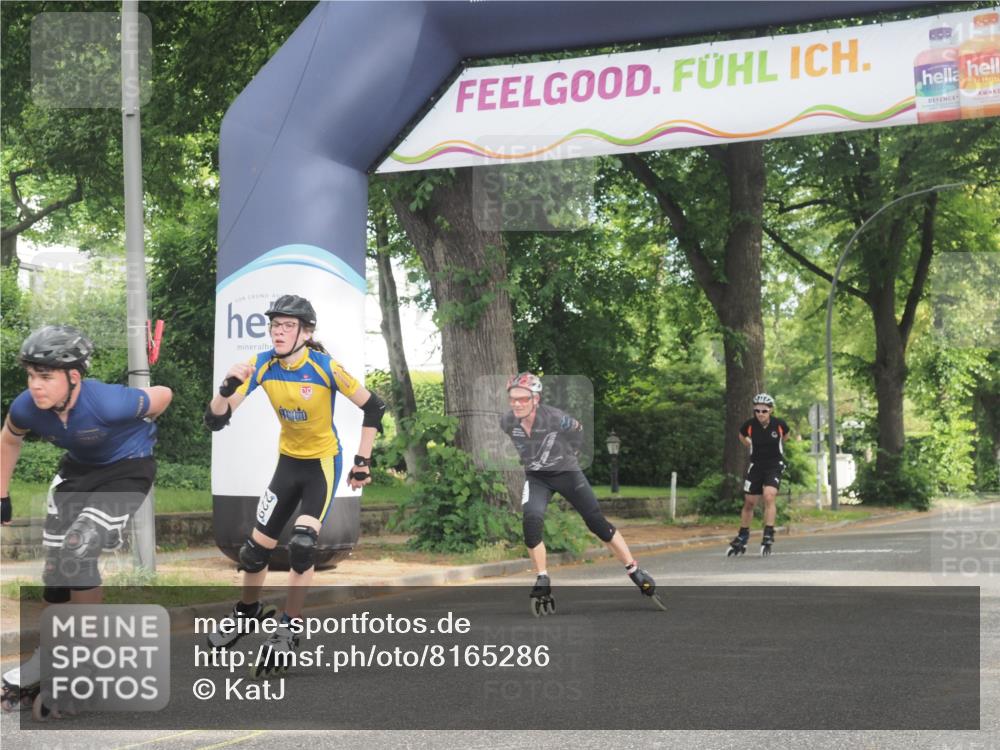 29.06.2025 - hella hamburg halbmarathon KatJ http://msf.ph/oto/8165286 29.06.2025 09:14:57 Zwischen KM18-KM19  meine-sportfotos.de