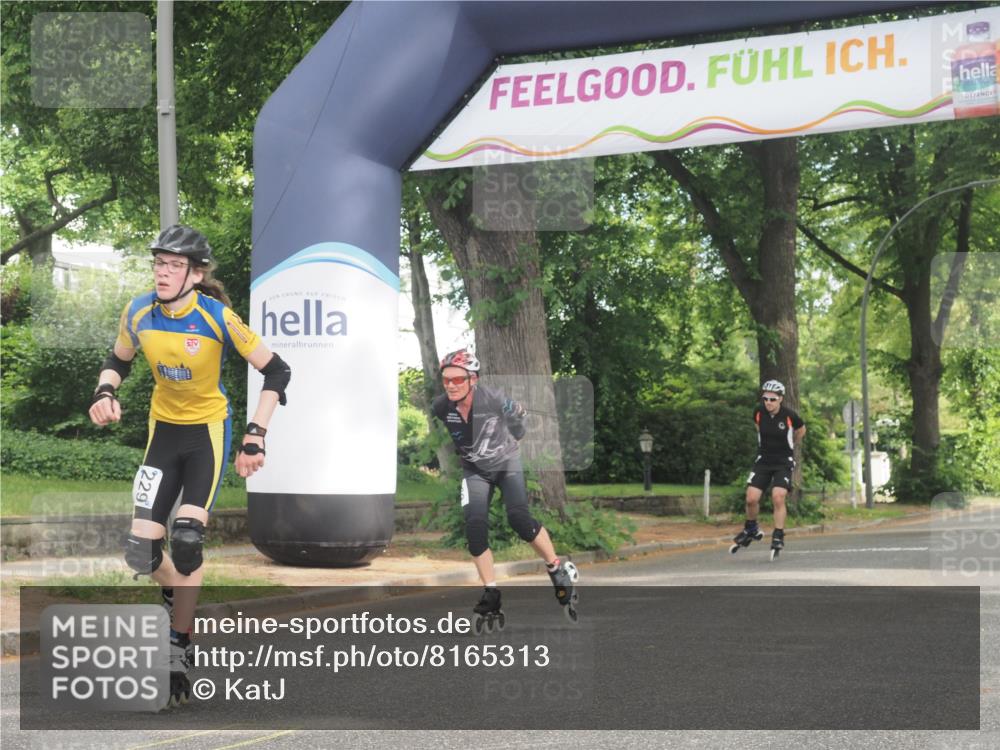 29.06.2025 - hella hamburg halbmarathon KatJ http://msf.ph/oto/8165313 29.06.2025 09:14:57 Zwischen KM18-KM19  meine-sportfotos.de