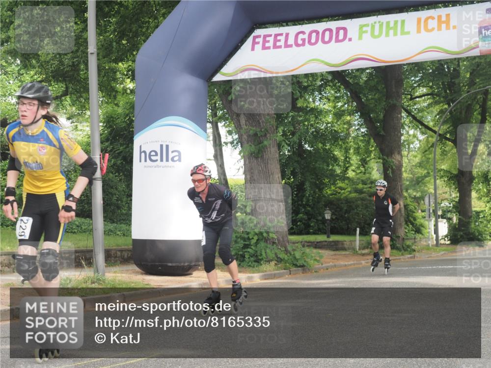29.06.2025 - hella hamburg halbmarathon KatJ http://msf.ph/oto/8165335 29.06.2025 09:14:57 Zwischen KM18-KM19  meine-sportfotos.de
