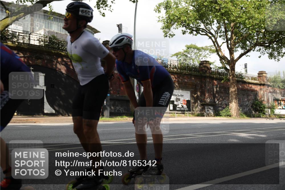29.06.2025 - hella hamburg halbmarathon Yannick Fuchs http://msf.ph/oto/8165342 29.06.2025 09:04:34 20KM 660, 780 meine-sportfotos.de
