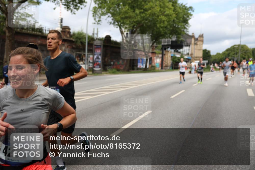 29.06.2025 - hella hamburg halbmarathon Yannick Fuchs http://msf.ph/oto/8165372 29.06.2025 10:40:13 20KM 1569, 1600, 1920, 2048, 2138, 2189, 2270, 2590, 2707, 3056, 3186, 3477, 4277, 4345, 4854, 6071, 6290, 6460, 6532, 6711, 7056, 7385, 7450, 8269, 8374, 8577, 8668, 9585, 10792, 10796, 11094, 11495, 11773, 11936, 12084, 12277, 13525, 14062, 14200, 14228, 14385, 14462, 14764, 14804, 14911, 15563, 15741, 16513, 16624, 17499, 17674, 17835, 18081, 18346, 18637, 18878 meine-sportfotos.de