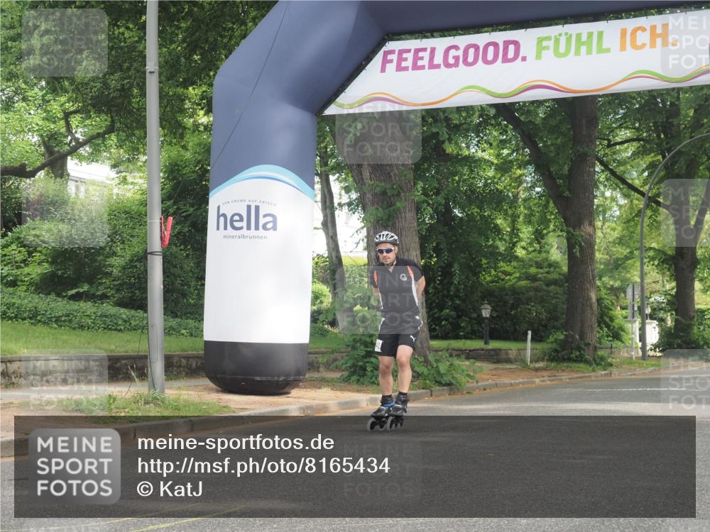 29.06.2025 - hella hamburg halbmarathon KatJ http://msf.ph/oto/8165434 29.06.2025 09:14:58 Zwischen KM18-KM19  meine-sportfotos.de