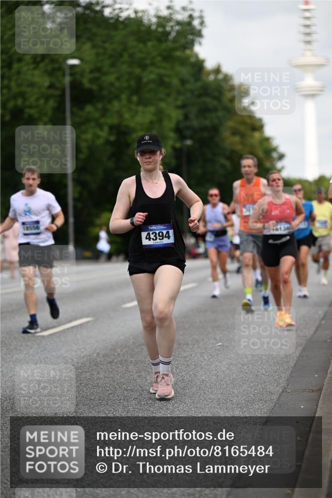 29.06.2025 - hella hamburg halbmarathon Dr. Thomas Lammeyer http://msf.ph/oto/8165484 29.06.2025 10:09:18 Kennedybrücke 1126, 1213, 1347, 1863, 2298, 2424, 2540, 2852, 3071, 3578, 4293, 4394, 4538, 5869, 6059, 6907, 6908, 7017, 7826, 8316, 8999, 9007, 9019, 9165, 9680, 10694, 11088 meine-sportfotos.de