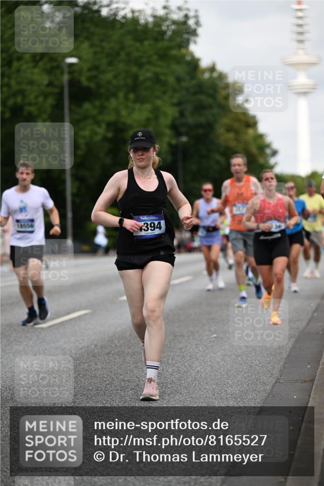 29.06.2025 - hella hamburg halbmarathon Dr. Thomas Lammeyer http://msf.ph/oto/8165527 29.06.2025 10:09:18 Kennedybrücke 1126, 1213, 1347, 1863, 2298, 2424, 2540, 2852, 3071, 3578, 4293, 4394, 4538, 5869, 6059, 6907, 6908, 7017, 7826, 8316, 8999, 9007, 9019, 9165, 9680, 10694, 11088 meine-sportfotos.de