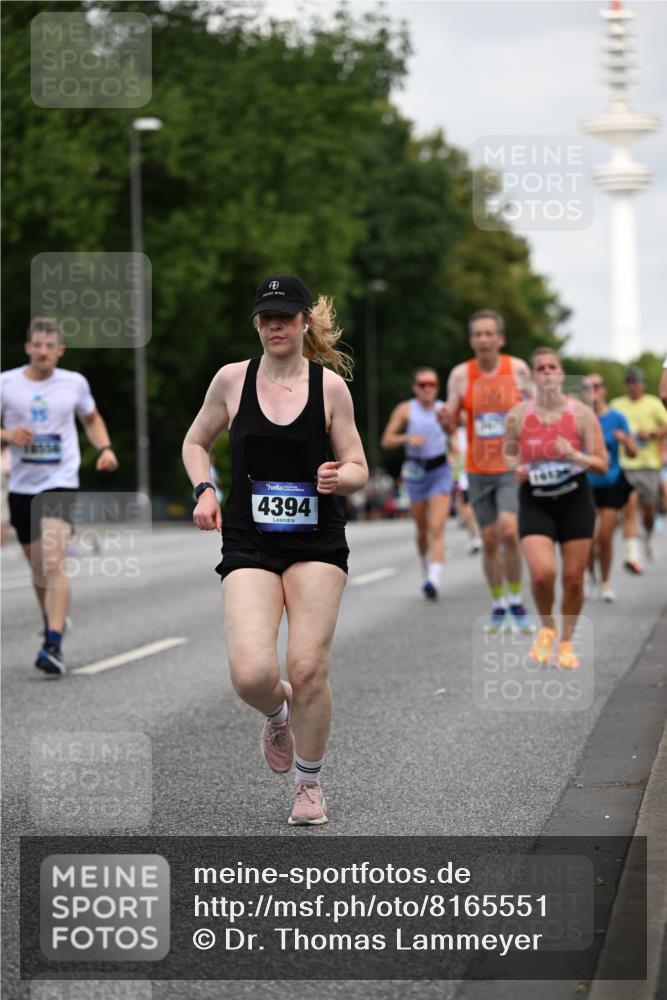 29.06.2025 - hella hamburg halbmarathon Dr. Thomas Lammeyer http://msf.ph/oto/8165551 29.06.2025 10:09:18 Kennedybrücke 1126, 1213, 1347, 1863, 2298, 2424, 2540, 2852, 3071, 3578, 4293, 4394, 4538, 5869, 6059, 6907, 6908, 7017, 7826, 8316, 8999, 9007, 9019, 9165, 9680, 10694, 11088 meine-sportfotos.de